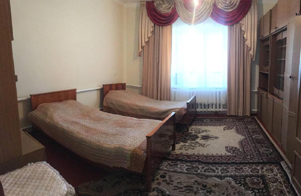 Welcome Guest House Tokmok Ngoại thất bức ảnh